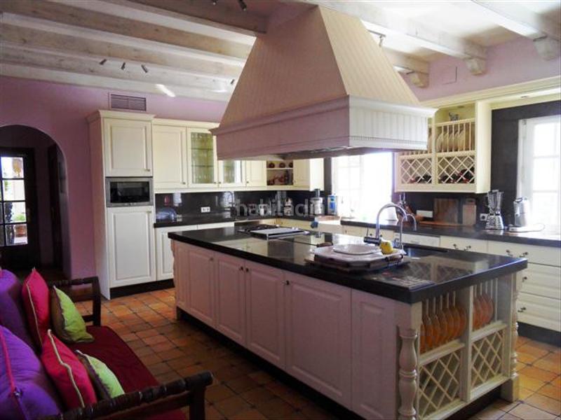 Foto 40a47a87-7720-4b52-aea3-ac267f519db9. Chalet with parking pool in La Quinta Benahavís Foto 40a47a87-7720-4b52-aea3-ac267f519db9. Chalet with parking pool in La Quinta Benahavís