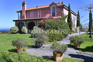 Maison Barrio sierra. Exclusiva villa en primera línea de mar en ruiloba Maison Barrio sierra. Exclusiva villa en primera línea de mar en ruiloba