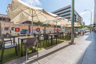 Affitto Locale commerciale in Calle profesor agustín millares carlo 9. Traspaso de restaurante con amplia terraza en ubicación top en a Affitto Locale commerciale in Calle profesor agustín millares carlo 9. Traspaso de restaurante con amplia terraza en ubicación top en a