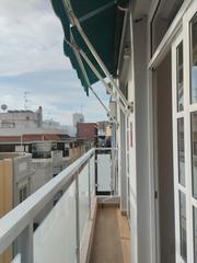 Rent Flat in Calle teobaldo power 14. Alquiler de vivienda de 3 habitaciones en el centro de santa cru Rent Flat in Calle teobaldo power 14. Alquiler de vivienda de 3 habitaciones en el centro de santa cru