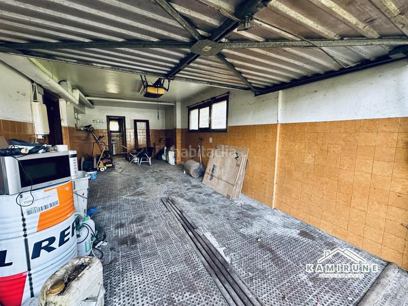 Foto 31b8a745-6852-4b61-80d0-13bd3dc07637. Casa amb aparcament a Lezama Foto 31b8a745-6852-4b61-80d0-13bd3dc07637. Casa amb aparcament a Lezama