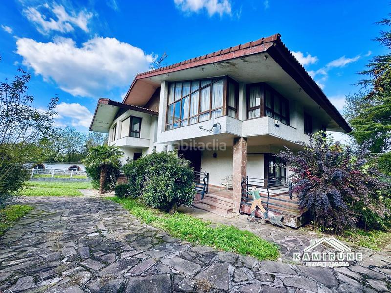 Foto dcefa0ce-ed44-4b77-a8cf-a932821fc0b5. Casa amb aparcament a Lezama Foto dcefa0ce-ed44-4b77-a8cf-a932821fc0b5. Casa amb aparcament a Lezama