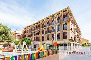 Àtic Santos de la piedra. Ático dúplex en bulevar Àtic Santos de la piedra. Ático dúplex en bulevar