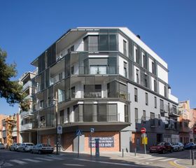 Local Comercial en Rambla modolell, 18. Amplio local centre viladecans. Local Comercial en Rambla modolell, 18. Amplio local centre viladecans.