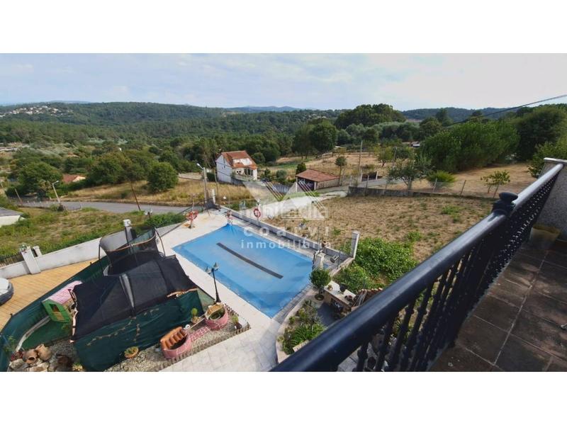 Foto 1439b032-590c-46a1-b3f6-fea72bc2dd12. Chalet  en venta , sobrado do bispo en Barbadás Foto 1439b032-590c-46a1-b3f6-fea72bc2dd12. Chalet  en venta , sobrado do bispo en Barbadás