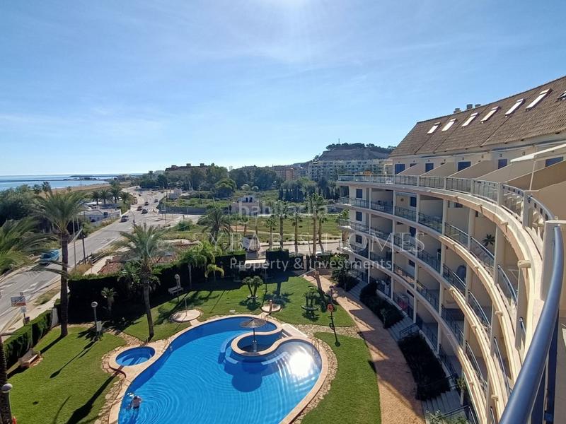 Foto 9eb54599-2435-4c0e-8627-6e377321602d. Àtic amb calefacció aparcament piscina a Les Bassetes - El Marjal Dénia Foto 9eb54599-2435-4c0e-8627-6e377321602d. Àtic amb calefacció aparcament piscina a Les Bassetes - El Marjal Dénia