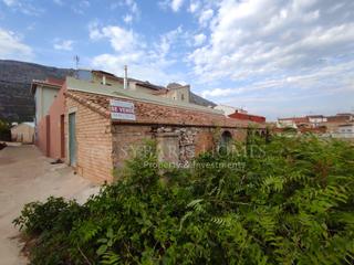 Casa a Camí de la foia 1. Casa de pueblo, antiguo riu rau parcela de 689m2 Casa a Camí de la foia 1. Casa de pueblo, antiguo riu rau parcela de 689m2