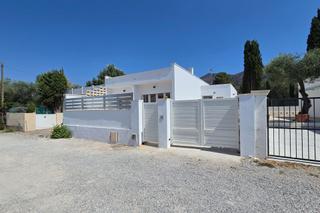 Xalet a Riera-la almadrava 18. Casa totalmente reformada en agradable urbanización de roses. Xalet a Riera-la almadrava 18. Casa totalmente reformada en agradable urbanización de roses.