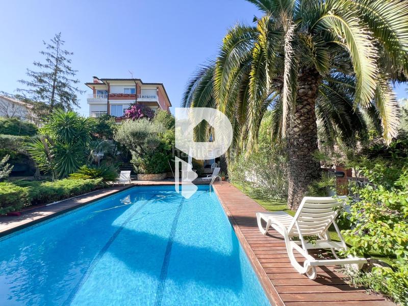 Foto 129f96b2-9780-4041-8ce1-52e143cf3a80. Casa amb calefacció aparcament piscina a Vallirana Foto 129f96b2-9780-4041-8ce1-52e143cf3a80. Casa amb calefacció aparcament piscina a Vallirana