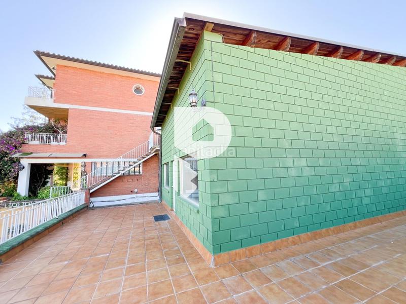 Foto 90c2a27e-d7e1-4862-8ce7-dc190e6ecda2. Casa amb calefacció aparcament piscina a Vallirana Foto 90c2a27e-d7e1-4862-8ce7-dc190e6ecda2. Casa amb calefacció aparcament piscina a Vallirana