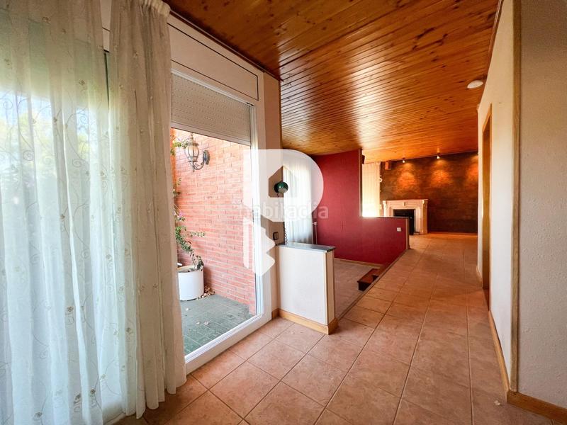 Foto ae4b5f67-10fa-4939-b309-6093c0c61732. Casa amb calefacció aparcament piscina a Vallirana Foto ae4b5f67-10fa-4939-b309-6093c0c61732. Casa amb calefacció aparcament piscina a Vallirana