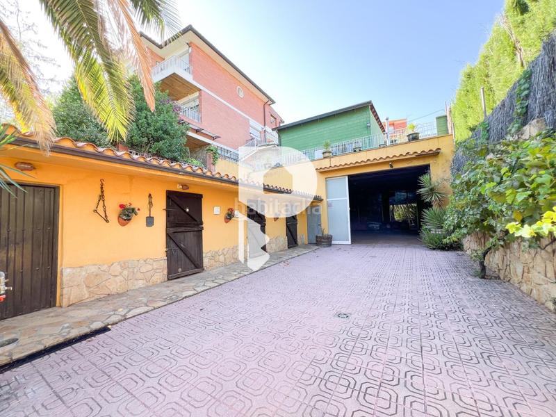Foto b166c6a6-481e-4e05-9b68-c907b6152825. Casa amb calefacció aparcament piscina a Vallirana Foto b166c6a6-481e-4e05-9b68-c907b6152825. Casa amb calefacció aparcament piscina a Vallirana