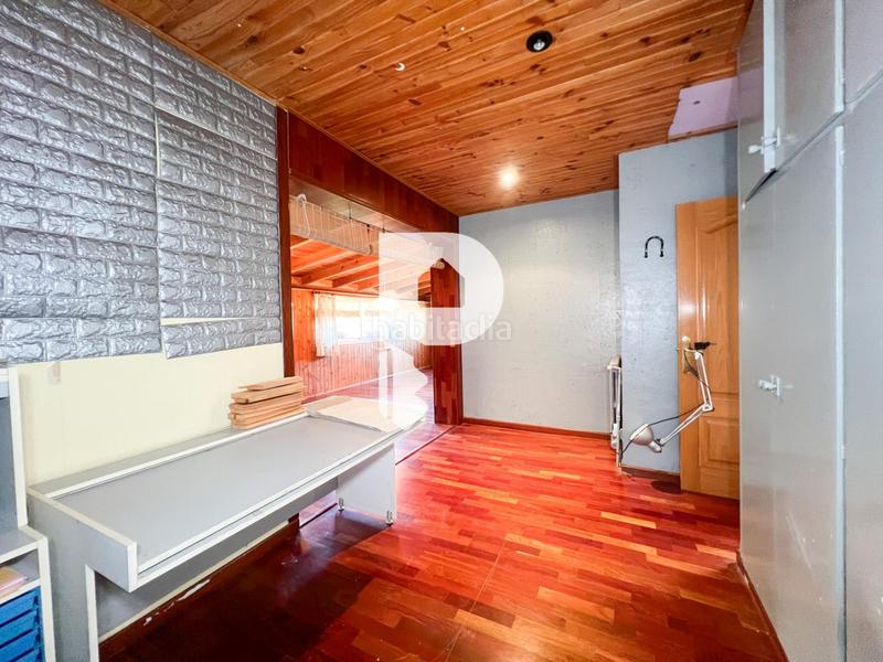 Foto be9ac241-a464-492d-9274-7dc91e445d55. Casa amb calefacció aparcament piscina a Vallirana Foto be9ac241-a464-492d-9274-7dc91e445d55. Casa amb calefacció aparcament piscina a Vallirana