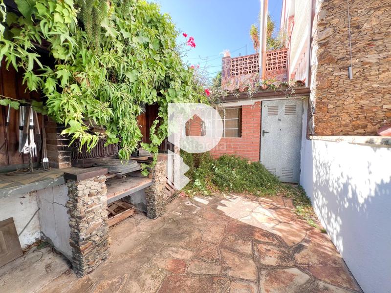 Foto f3ef1b27-7301-43d5-8f05-5f61b8599693. Casa amb calefacció aparcament piscina a Vallirana Foto f3ef1b27-7301-43d5-8f05-5f61b8599693. Casa amb calefacció aparcament piscina a Vallirana