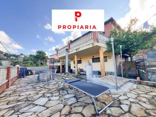 Maison à Vallirana. Casa con ascensor y dos viviendas independientes Maison à Vallirana. Casa con ascensor y dos viviendas independientes