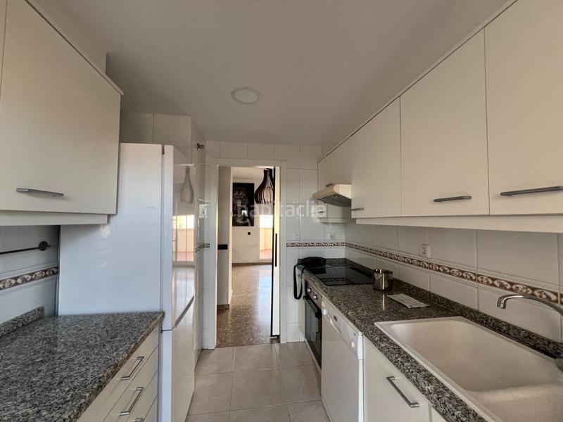 Foto 92d6252e-41b4-4699-b6bd-c63fe3c0ef22. Rent penthouse with parking pool in Valterna Paterna Foto 92d6252e-41b4-4699-b6bd-c63fe3c0ef22. Rent penthouse with parking pool in Valterna Paterna