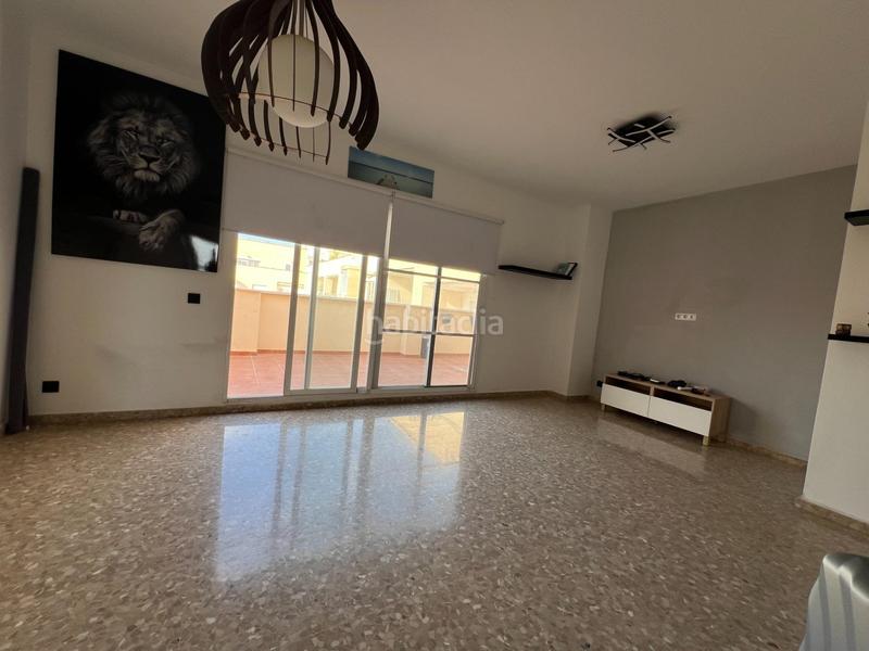 Foto 9fcc1ed0-440a-4b8a-847b-005acb361d86. Rent penthouse with parking pool in Valterna Paterna Foto 9fcc1ed0-440a-4b8a-847b-005acb361d86. Rent penthouse with parking pool in Valterna Paterna