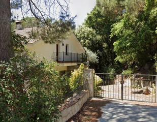 Chalet  Can canyamars. Se vende chalet okupado en urbanización can canyamars Chalet  Can canyamars. Se vende chalet okupado en urbanización can canyamars