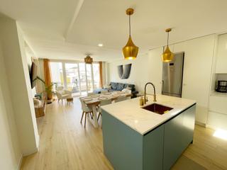 Miete Appartement in La Victoria. Moderno apartamento de 3 dormitorios con terraza y vistas a la c Miete Appartement in La Victoria. Moderno apartamento de 3 dormitorios con terraza y vistas a la c