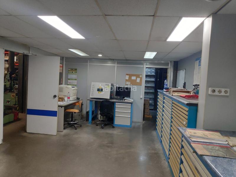 Foto d6860f2c-cc9a-4ead-8c5a-42c636a79802. Local comercial a Centre Hospitalet de Llobregat (L´) Foto d6860f2c-cc9a-4ead-8c5a-42c636a79802. Local comercial a Centre Hospitalet de Llobregat (L´)