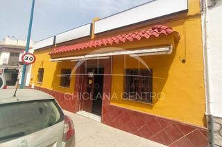 Geschäftsraum in La Banda - Campo de Fútbol. Local con licencia en avda. de la libertad Geschäftsraum in La Banda - Campo de Fútbol. Local con licencia en avda. de la libertad