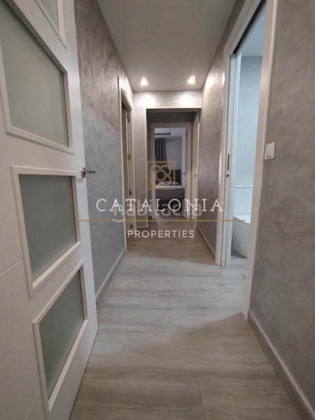 Foto d6186021-f167-4718-a79e-30f61db64334. Appartamento con camino in Rocafonda Mataró Foto d6186021-f167-4718-a79e-30f61db64334. Appartamento con camino in Rocafonda Mataró