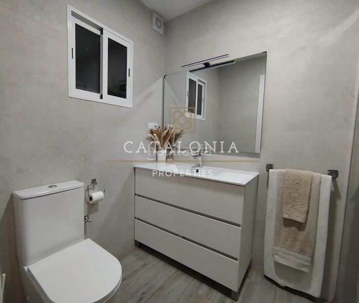 Foto e988db58-8b27-4f26-b5fe-515325862db9. Appartamento con camino in Rocafonda Mataró Foto e988db58-8b27-4f26-b5fe-515325862db9. Appartamento con camino in Rocafonda Mataró