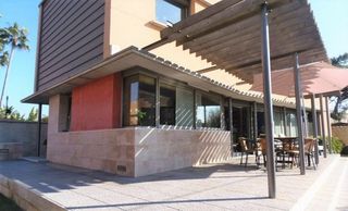 Chalet Santiago rossinyol. Chalet con 4 habitaciones con parking, calefacción y aire acondi Chalet Santiago rossinyol. Chalet con 4 habitaciones con parking, calefacción y aire acondi