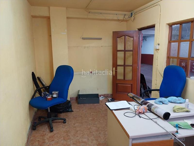 Foto d0eedb92-c21e-4fdb-bff4-71e41eaa71cf. Local comercial en Huca - La Cadellada Oviedo Foto d0eedb92-c21e-4fdb-bff4-71e41eaa71cf. Local comercial en Huca - La Cadellada Oviedo