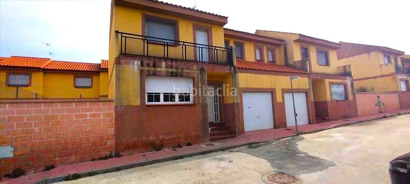 Foto 42247fa6-7169-4765-a5c7-7a1e467ae1ea. Casa adossada amb aparcament a Hormigos Foto 42247fa6-7169-4765-a5c7-7a1e467ae1ea. Casa adossada amb aparcament a Hormigos
