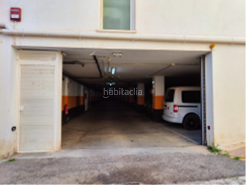 Foto eff2112a-89f8-4ebf-9348-47d62133b5bb. Parking coche en Puerto Rey Vera Foto eff2112a-89f8-4ebf-9348-47d62133b5bb. Parking coche en Puerto Rey Vera
