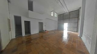 Local Comercial a Residencia - Abella Local Comercial a Residencia - Abella