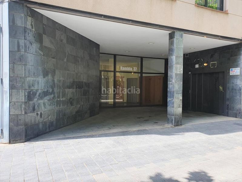 Foto a791b793-c3e8-4a32-835e-91ee25ea1fc8. Aparcament cotxe a Centre Sant Boi de Llobregat Foto a791b793-c3e8-4a32-835e-91ee25ea1fc8. Aparcament cotxe a Centre Sant Boi de Llobregat