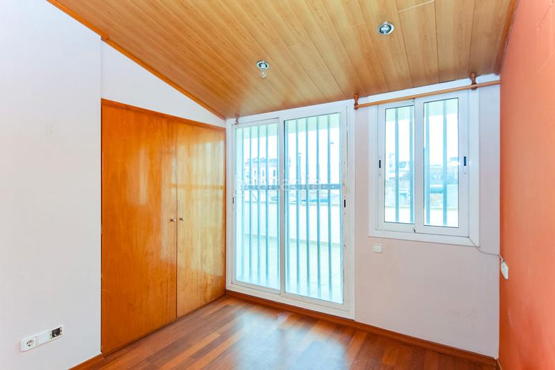 Foto b58b53f9-a3f6-4f56-9119-4c548f1f814b. Pis a Ca n'Anglada Terrassa Foto b58b53f9-a3f6-4f56-9119-4c548f1f814b. Pis a Ca n'Anglada Terrassa