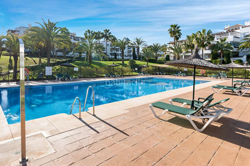 Foto 50d10f1e-0635-4686-9aee-59547ff1fea8. Appartement mit parking pool in La Concha - Resina Golf Estepona Foto 50d10f1e-0635-4686-9aee-59547ff1fea8. Appartement mit parking pool in La Concha - Resina Golf Estepona