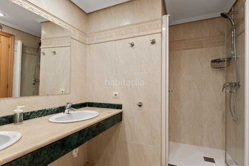 Foto 6b880e32-a58a-4ae3-af83-a47d3d4f639c. Appartement mit parking pool in La Concha - Resina Golf Estepona Foto 6b880e32-a58a-4ae3-af83-a47d3d4f639c. Appartement mit parking pool in La Concha - Resina Golf Estepona