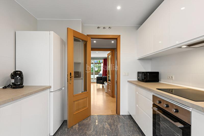 Foto 83cb2e89-1b7a-4d25-82d0-222dc7a132ed. Appartement mit parking pool in La Concha - Resina Golf Estepona Foto 83cb2e89-1b7a-4d25-82d0-222dc7a132ed. Appartement mit parking pool in La Concha - Resina Golf Estepona