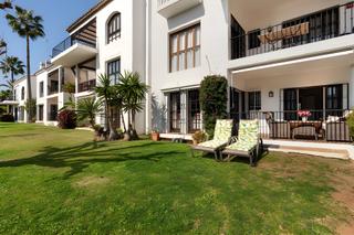 Ground floor in Nueva Andalucía centro. Apartamento en planta baja en venta en nueva andalucía Ground floor in Nueva Andalucía centro. Apartamento en planta baja en venta en nueva andalucía