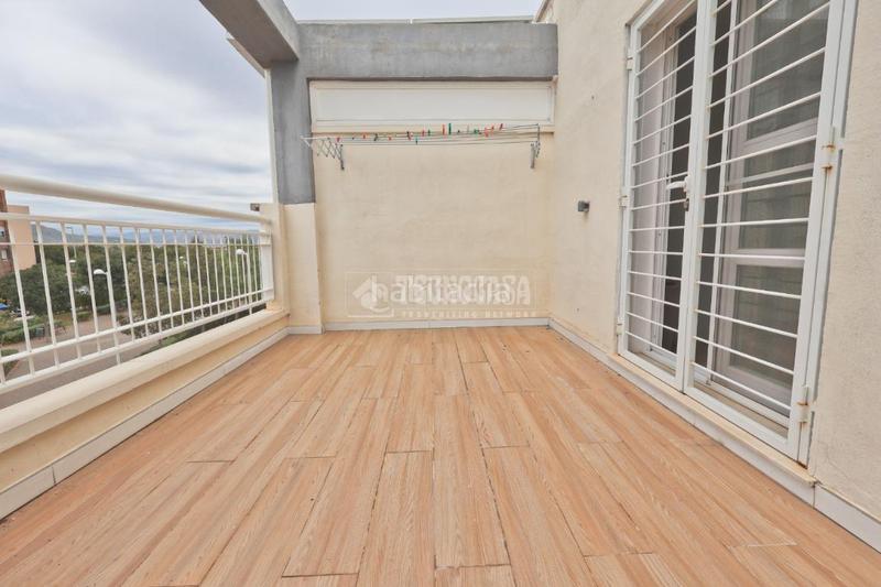 Foto 0d3f92ed-604d-46d0-b080-dab7c05595f9. Casa aparellada amb aparcament a El Baladre Sagunt Foto 0d3f92ed-604d-46d0-b080-dab7c05595f9. Casa aparellada amb aparcament a El Baladre Sagunt