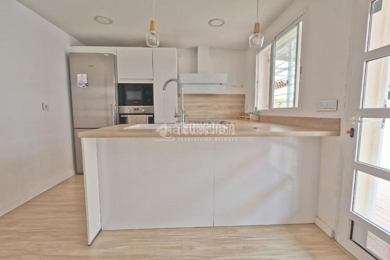 Foto c11d6c12-6a59-42b2-b478-bb3faa569ea4. Casa aparellada amb aparcament a El Baladre Sagunt Foto c11d6c12-6a59-42b2-b478-bb3faa569ea4. Casa aparellada amb aparcament a El Baladre Sagunt