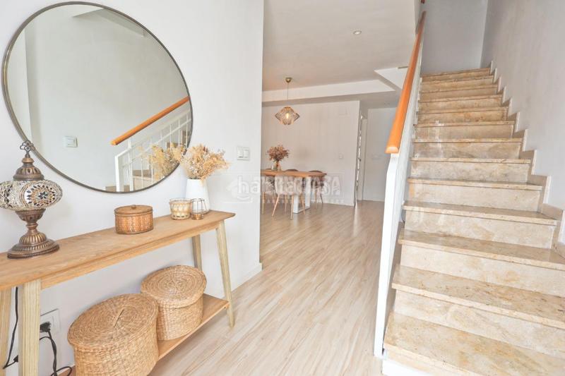 Foto eab1c3af-8cc0-414f-b672-4870b61706f0. Casa aparellada amb aparcament a El Baladre Sagunt Foto eab1c3af-8cc0-414f-b672-4870b61706f0. Casa aparellada amb aparcament a El Baladre Sagunt