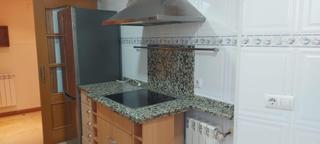 Miete Etagenwohnung  Calle calle de cristóbal oudrid. Se alquila  piso céntrico de 3 dormitorios, 1 baño y 1 aseo en m Miete Etagenwohnung  Calle calle de cristóbal oudrid. Se alquila  piso céntrico de 3 dormitorios, 1 baño y 1 aseo en m