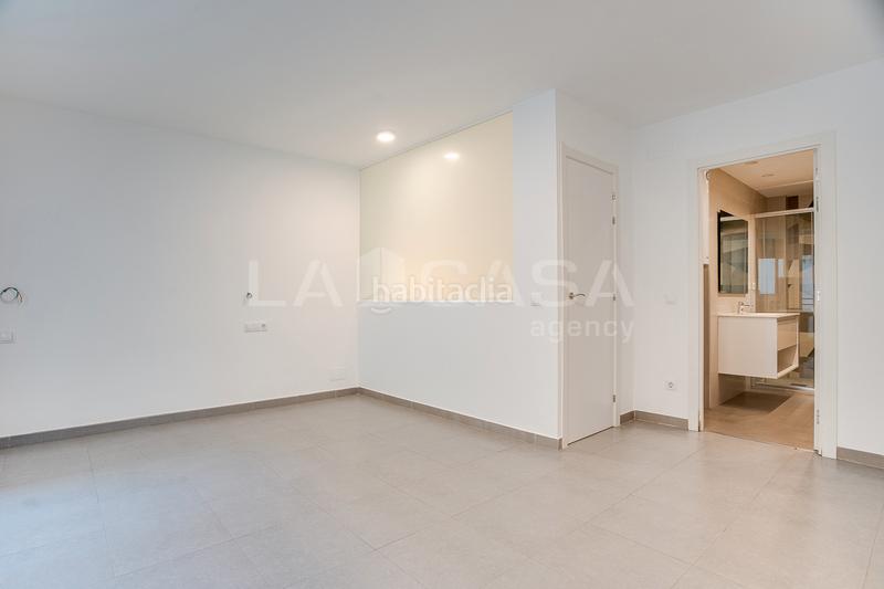 Foto 4266d5b8-6468-47f1-9c28-ae40f2342da3. Local commercial dans Sagrada Família Barcelona Foto 4266d5b8-6468-47f1-9c28-ae40f2342da3. Local commercial dans Sagrada Família Barcelona