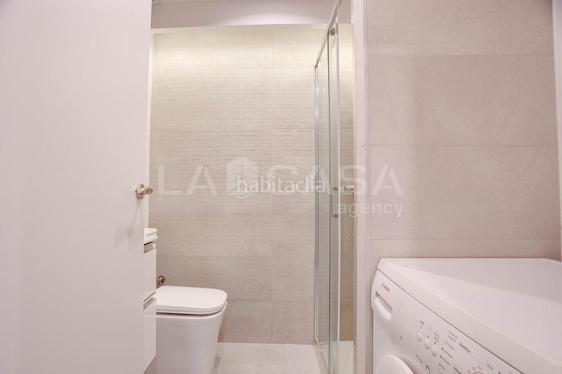 Foto 86c62f65-a1b3-40cf-b83e-685884b26543. Local commercial dans Sagrada Família Barcelona Foto 86c62f65-a1b3-40cf-b83e-685884b26543. Local commercial dans Sagrada Família Barcelona