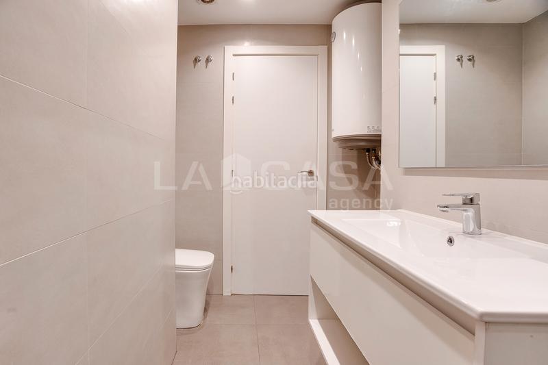 Foto b45577d4-e6f3-4031-8104-3fe01767594c. Local commercial dans Sagrada Família Barcelona Foto b45577d4-e6f3-4031-8104-3fe01767594c. Local commercial dans Sagrada Família Barcelona