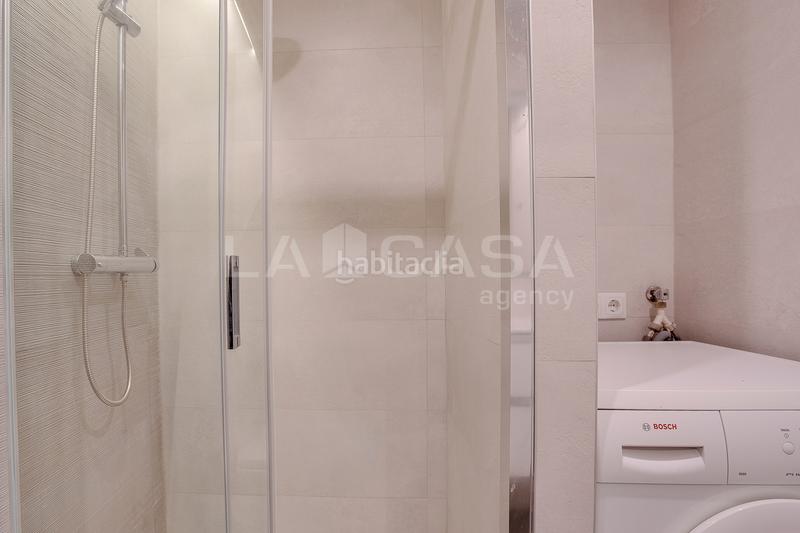 Foto c464e253-5590-41ad-a363-fa2adf110d84. Local commercial dans Sagrada Família Barcelona Foto c464e253-5590-41ad-a363-fa2adf110d84. Local commercial dans Sagrada Família Barcelona