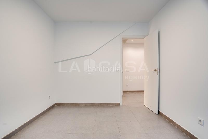 Foto ffe4dbd6-6c44-4090-a460-efdb0390ced9. Local commercial dans Sagrada Família Barcelona Foto ffe4dbd6-6c44-4090-a460-efdb0390ced9. Local commercial dans Sagrada Família Barcelona