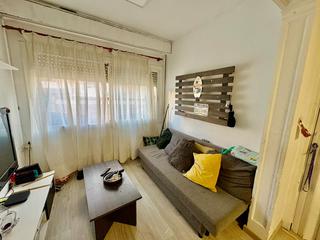 Appartement  Carrer de violant d'hongria reina d'aragó. Piso ideal con luz en sants Appartement  Carrer de violant d'hongria reina d'aragó. Piso ideal con luz en sants