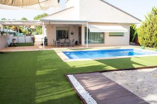 Casa aparellada a Torres de Cotillas (Las). Chalet pareado único 300 m en la prestigiosa urbanización el cot Casa aparellada a Torres de Cotillas (Las). Chalet pareado único 300 m en la prestigiosa urbanización el cot