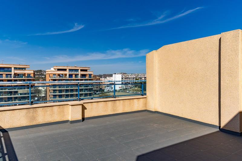 Foto 570abf9f-1118-4027-94df-4c389a531db2. Penthouse with heating parking pool in Canuta Calp Foto 570abf9f-1118-4027-94df-4c389a531db2. Penthouse with heating parking pool in Canuta Calp